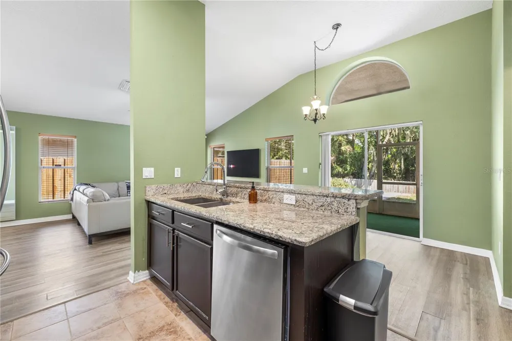 10148 SOMERSBY DRIVE Riverview, FL 33578