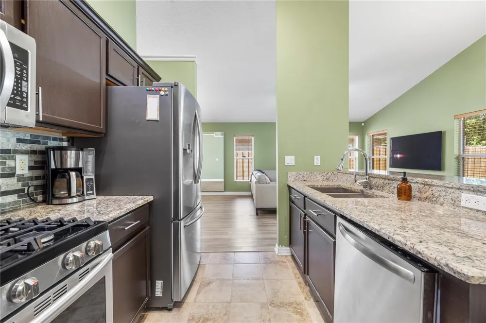 10148 SOMERSBY DRIVE Riverview, FL 33578