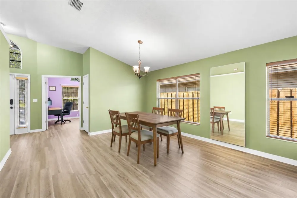 10148 SOMERSBY DRIVE Riverview, FL 33578