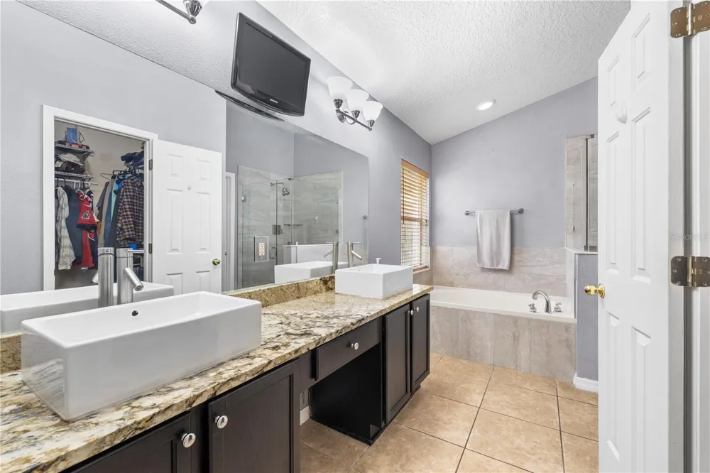 10148 SOMERSBY DRIVE Riverview, FL 33578