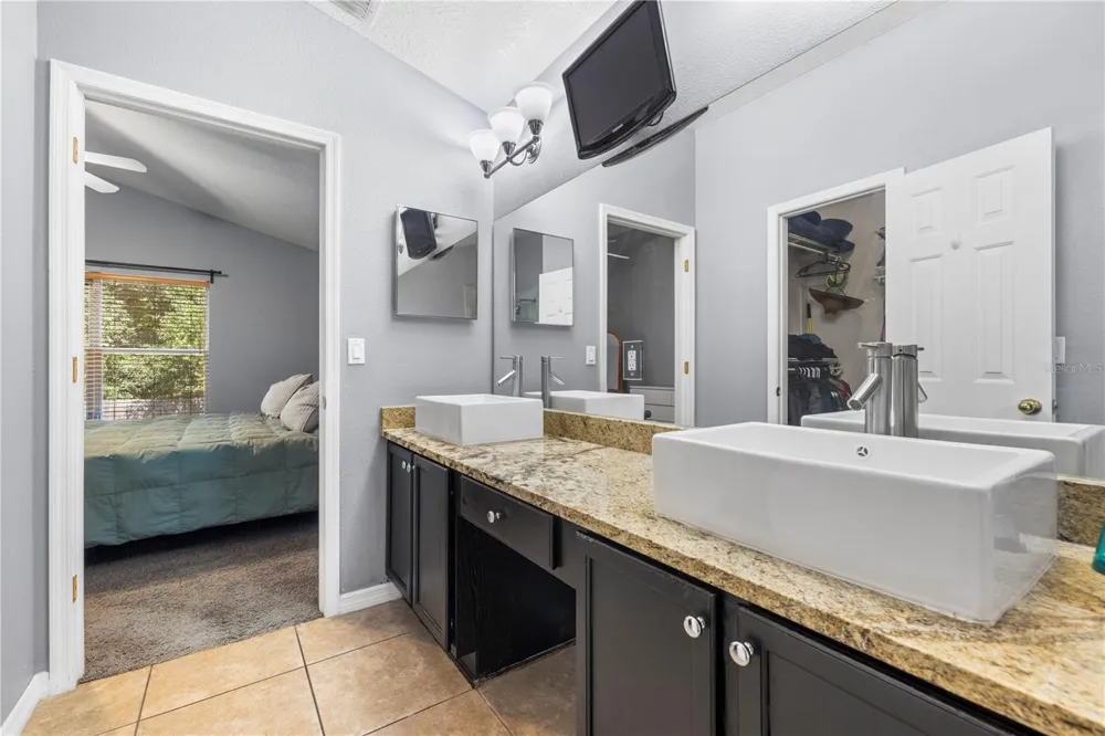 10148 SOMERSBY DRIVE Riverview, FL 33578