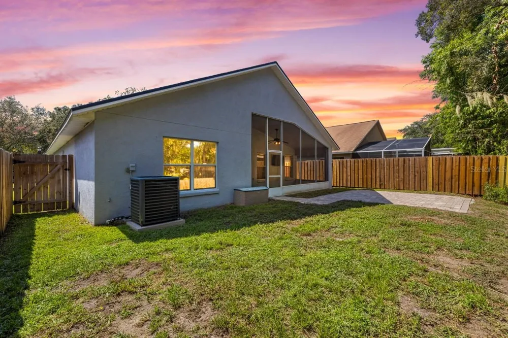 10148 SOMERSBY DRIVE Riverview, FL 33578