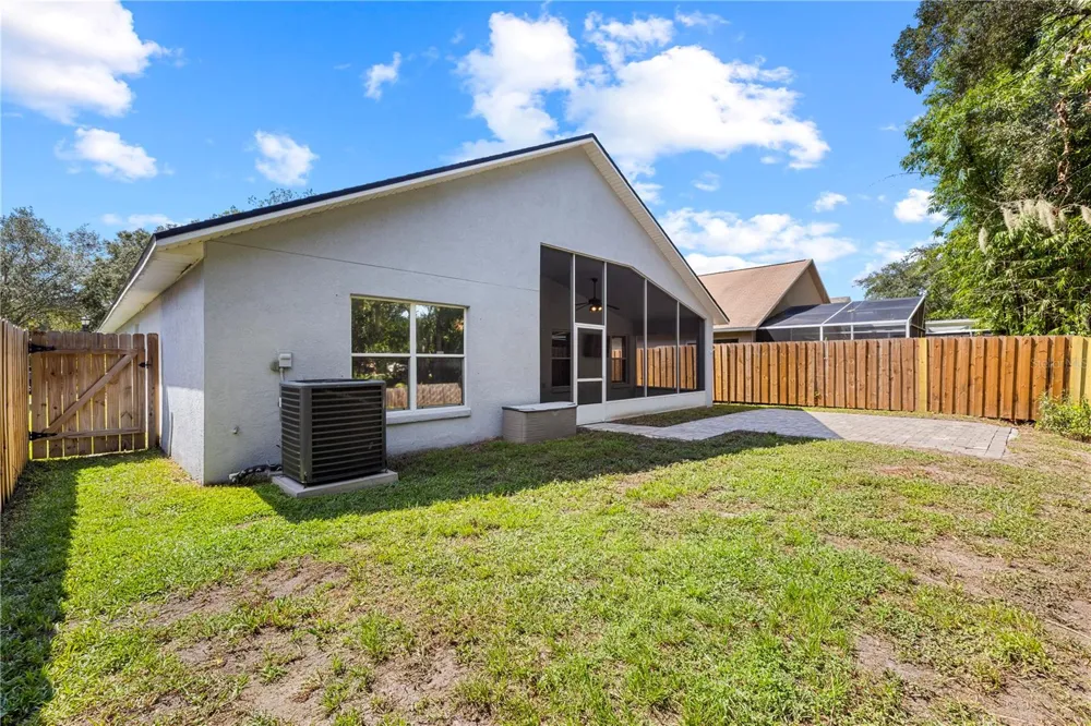 10148 SOMERSBY DRIVE Riverview, FL 33578