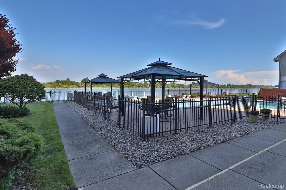 3301 Biddle Avenue #2B Wyandotte City, MI 48192