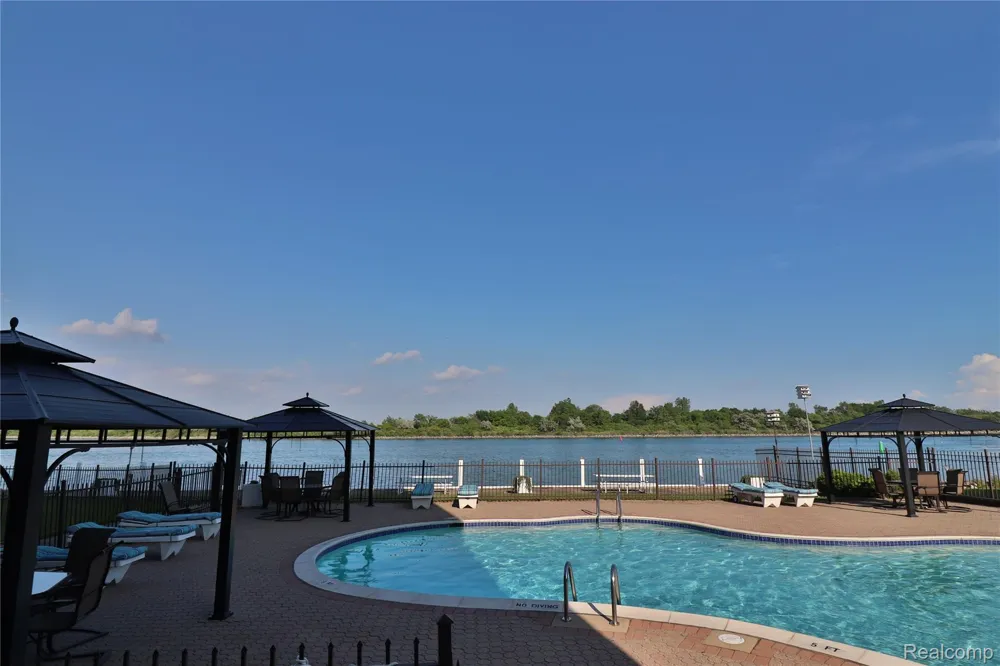 3301 Biddle Avenue #2B Wyandotte City, MI 48192
