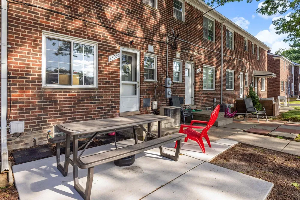 23056 Gary Lane St Clair Shores City, MI 48080