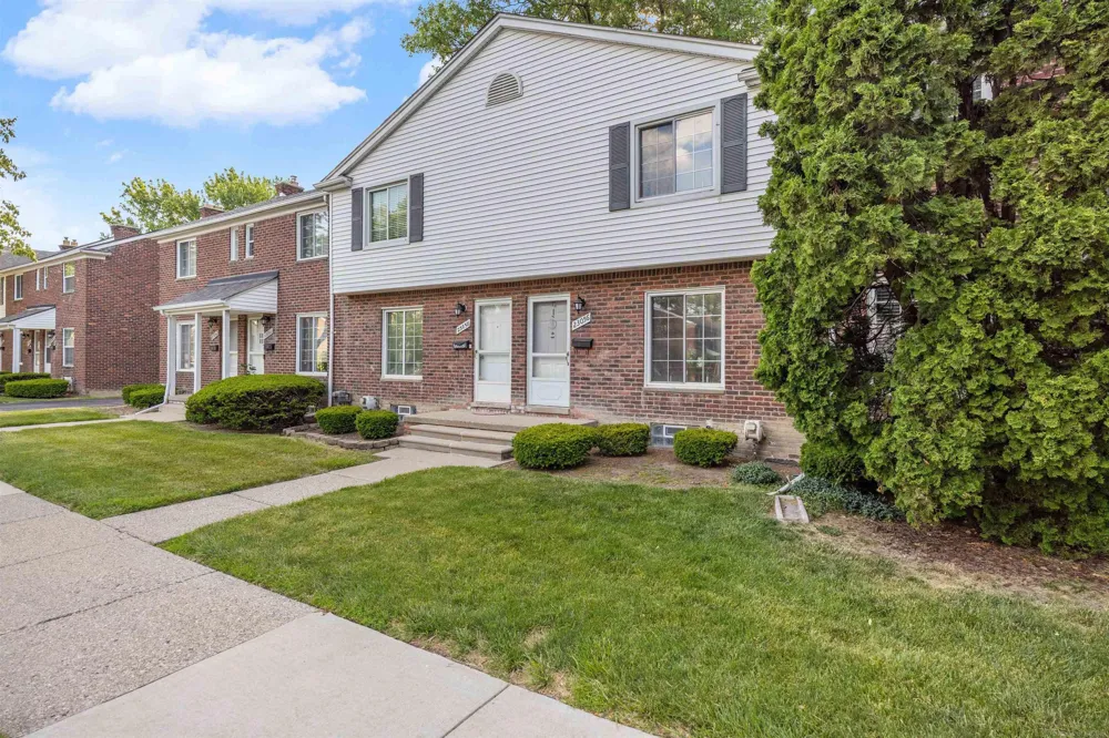 23056 Gary Lane St Clair Shores City, MI 48080