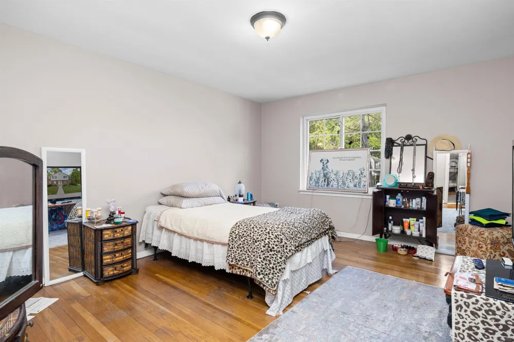 23056 Gary Lane St Clair Shores City, MI 48080