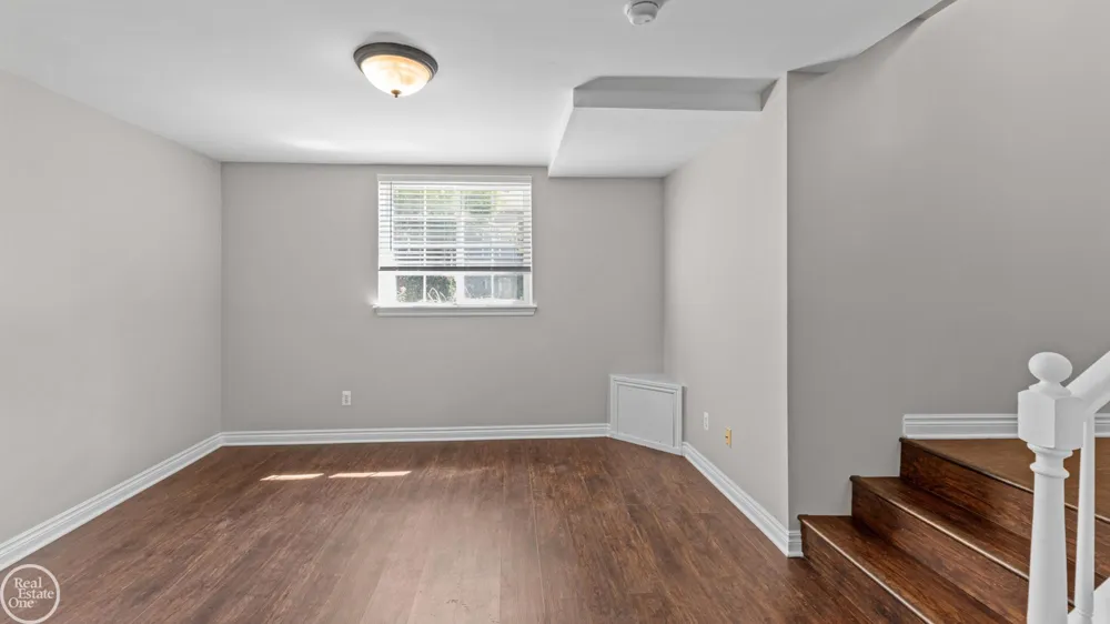 6013 Windemere Lane Shelby Charter Township, MI 48316