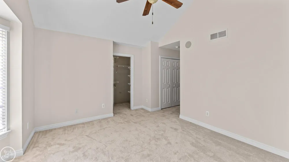 6013 Windemere Lane Shelby Charter Township, MI 48316