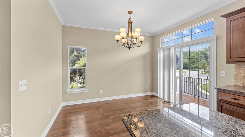 6013 Windemere Lane Shelby Charter Township, MI 48316
