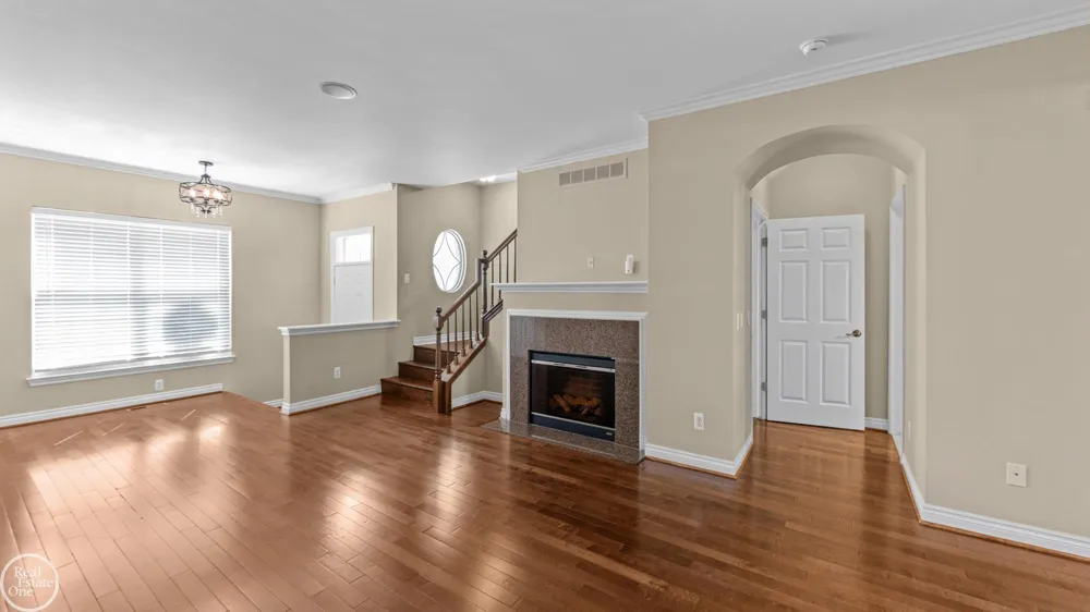 6013 Windemere Lane Shelby Charter Township, MI 48316