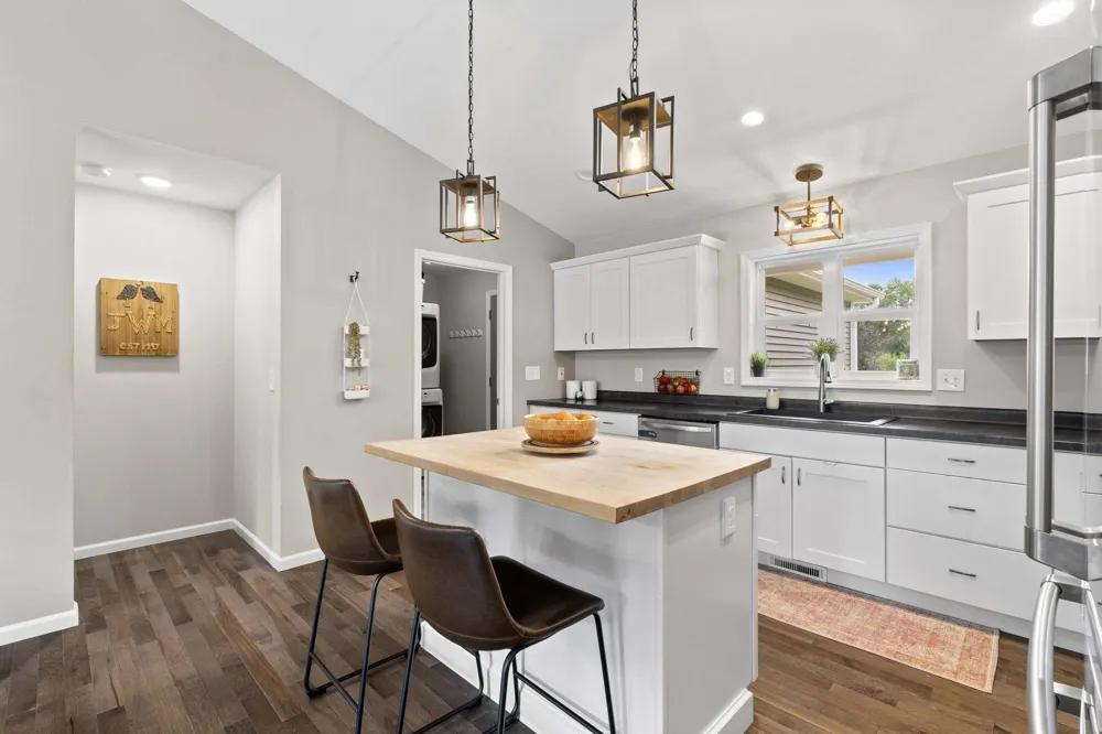 3250 Tamara Circle Green Lake Township, MI 49637