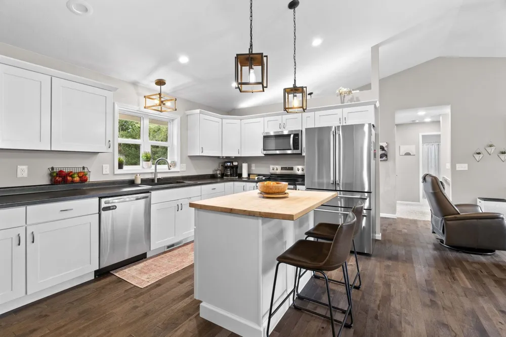 3250 Tamara Circle Green Lake Township, MI 49637