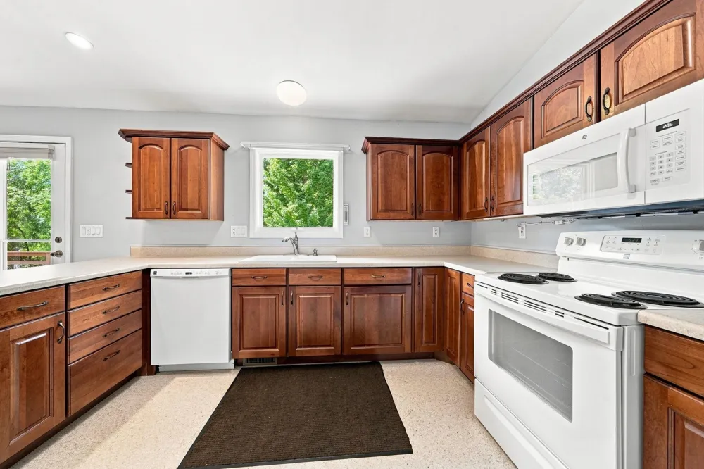 5119 Anna Drive Garfield Charter Township, MI 49684