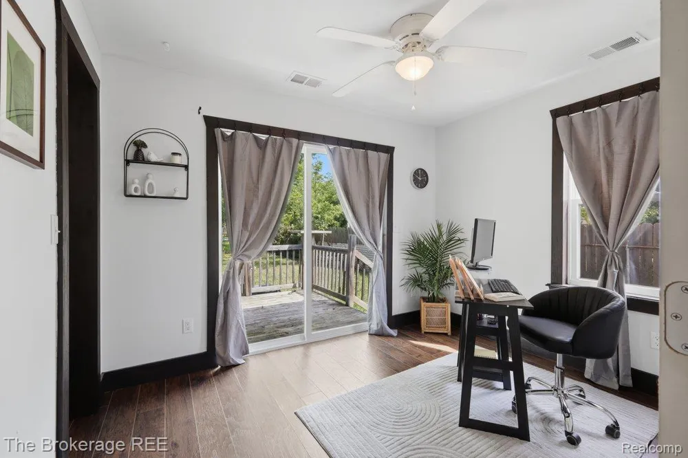 1233 Carman Burton City, MI 48529