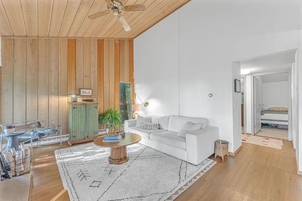 11292 S Cottonwood Drive Elmwood Charter Township, MI 49684