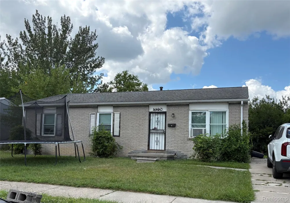 4460 Isabelle Street Inkster City, MI 48141