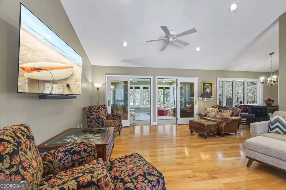 424 Capri PT Lavonia, GA 30553