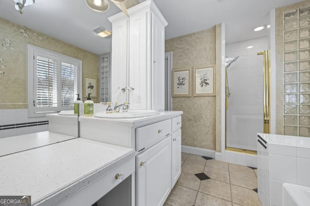 424 Capri PT Lavonia, GA 30553