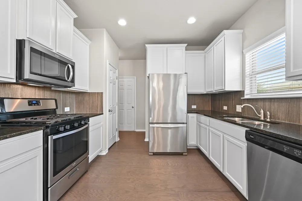 209 Noddy Road Buda, TX 78610
