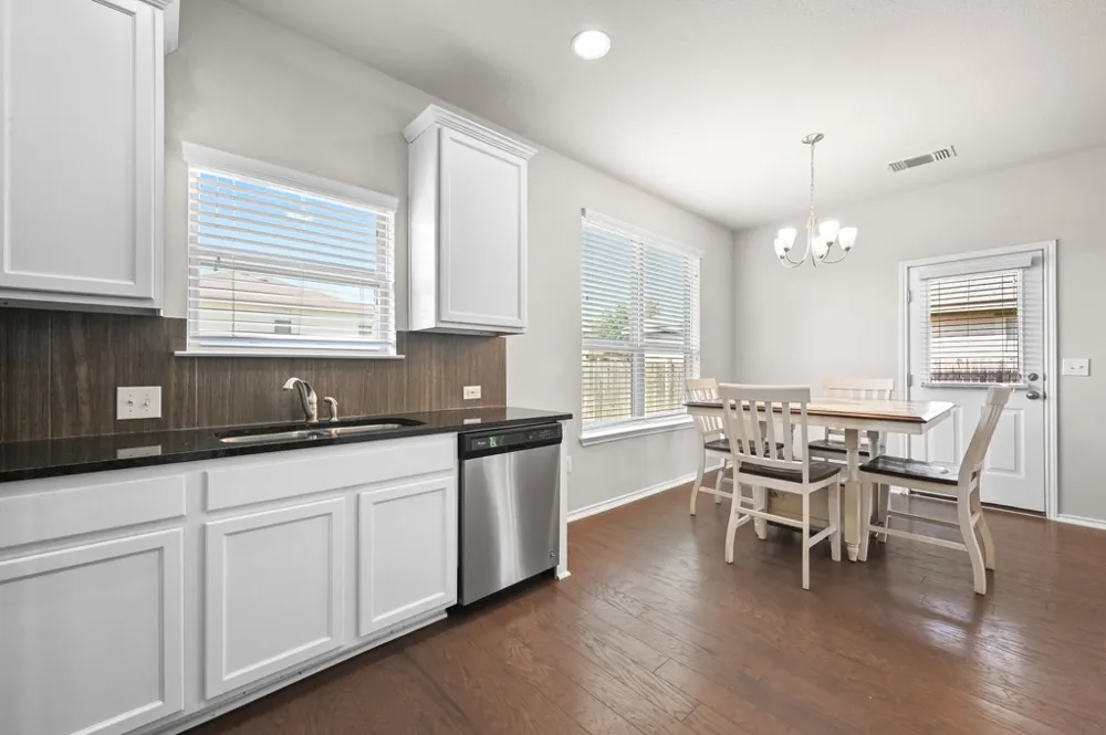 209 Noddy Road Buda, TX 78610