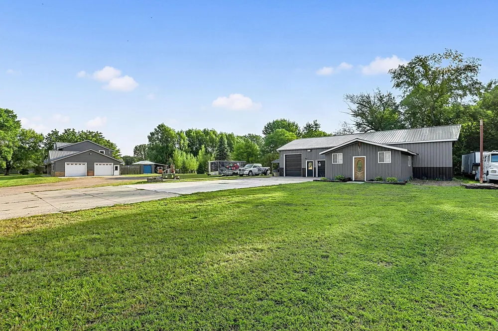31634 CSAH 2 Litchfield, MN 55355