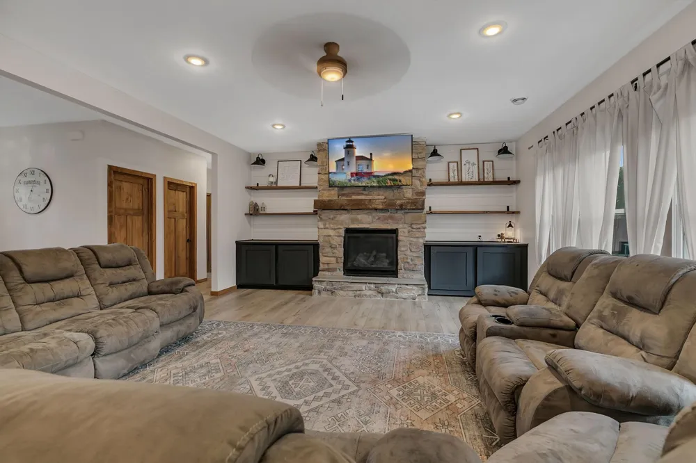 31634 CSAH 2 Litchfield, MN 55355