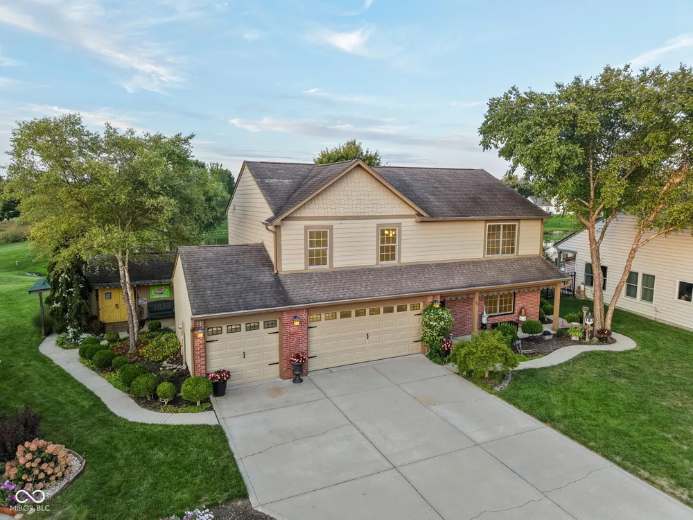 715 Shoreline Court Franklin, IN 46131