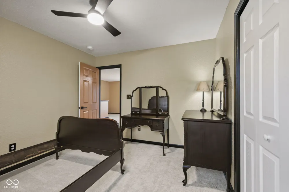 715 Shoreline Court Franklin, IN 46131