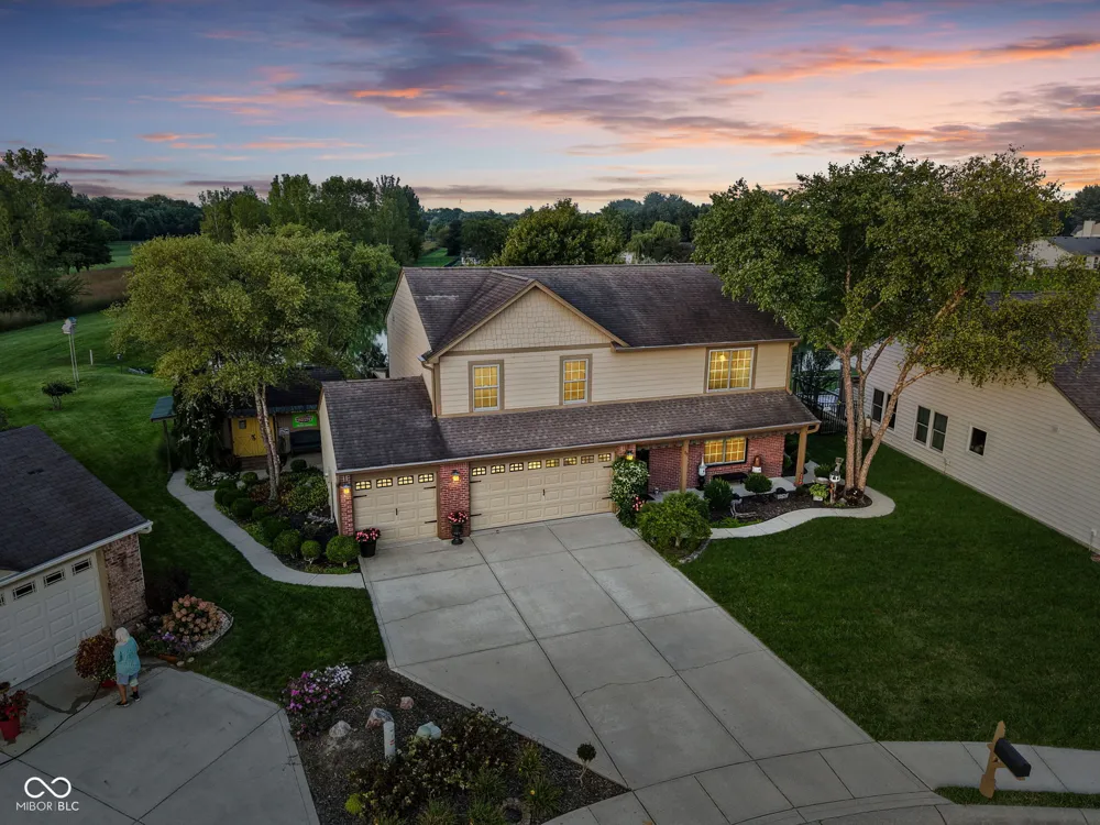 715 Shoreline Court Franklin, IN 46131