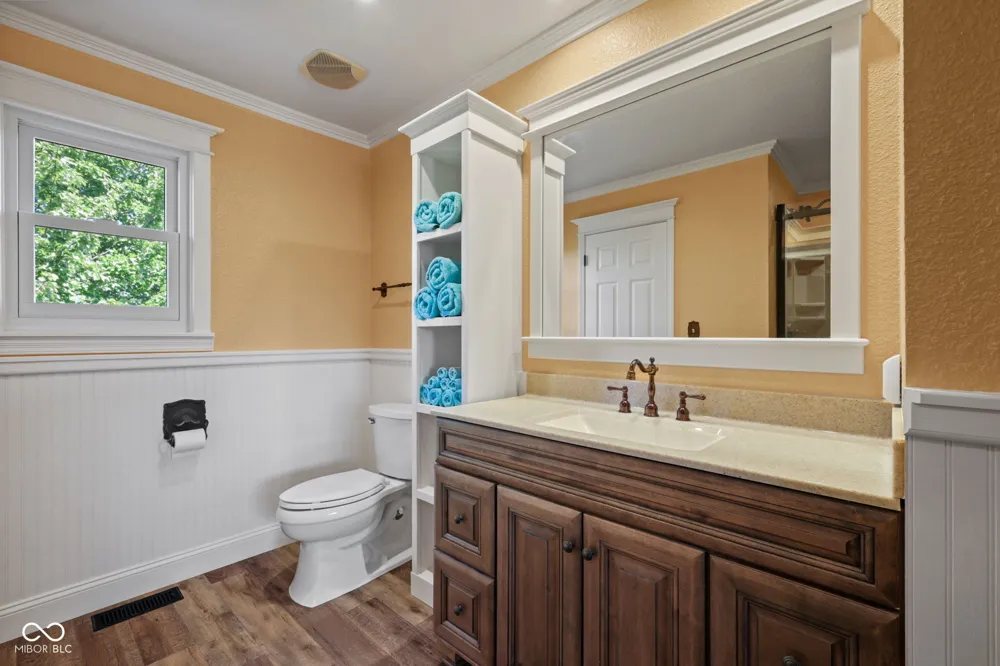 715 Shoreline Court Franklin, IN 46131