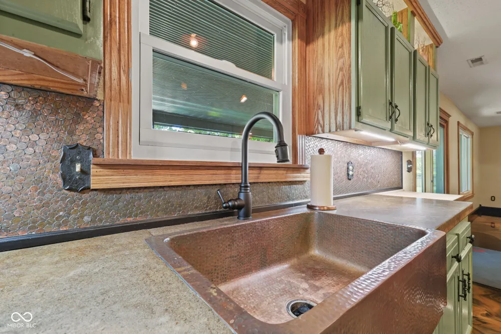 715 Shoreline Court Franklin, IN 46131