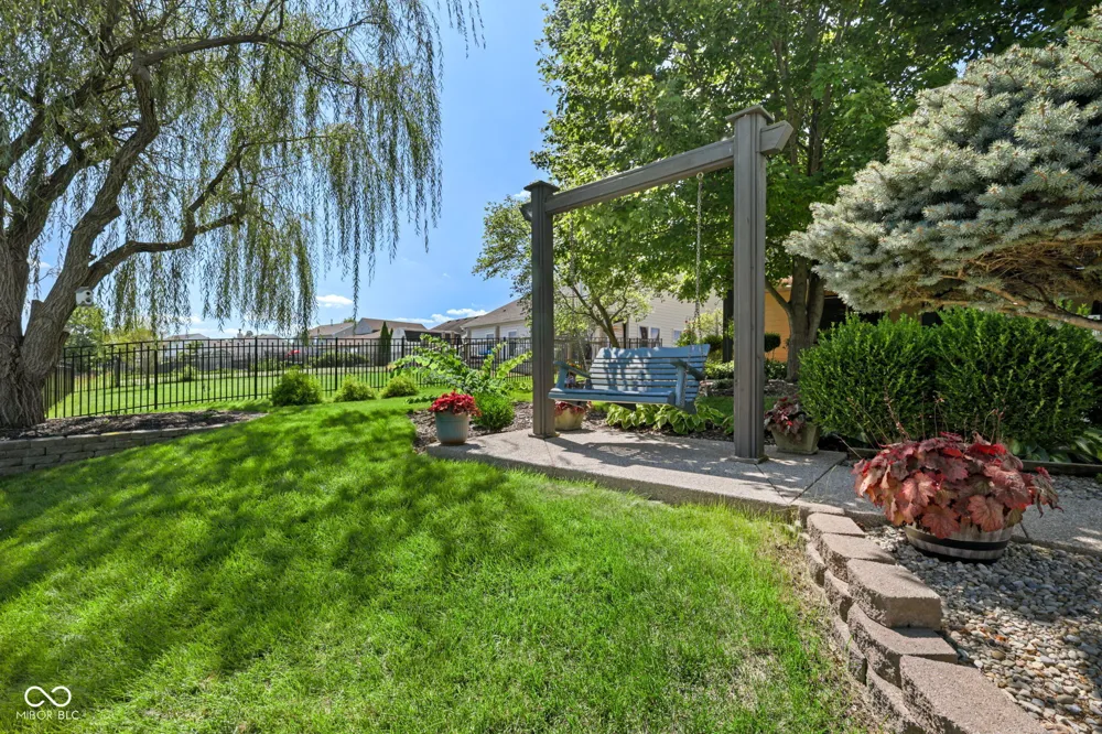715 Shoreline Court Franklin, IN 46131