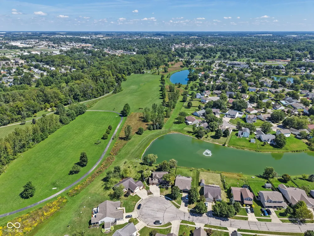 715 Shoreline Court Franklin, IN 46131