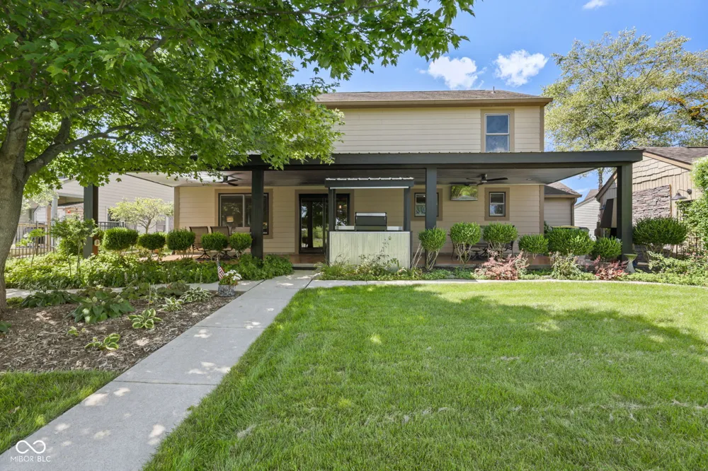715 Shoreline Court Franklin, IN 46131