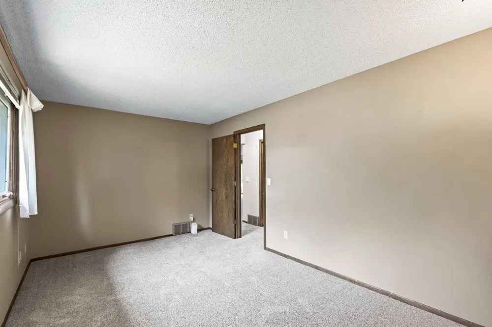 12912 18th Avenue S Burnsville, MN 55337