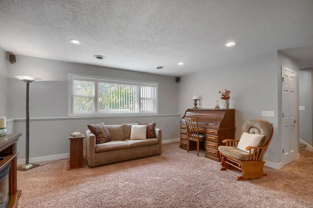 4055 151st Street W Rosemount, MN 55068