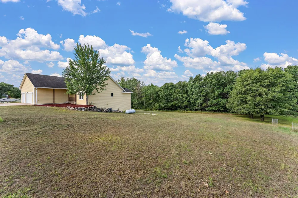 25990 Rum River Drive NW Isanti, MN 55040