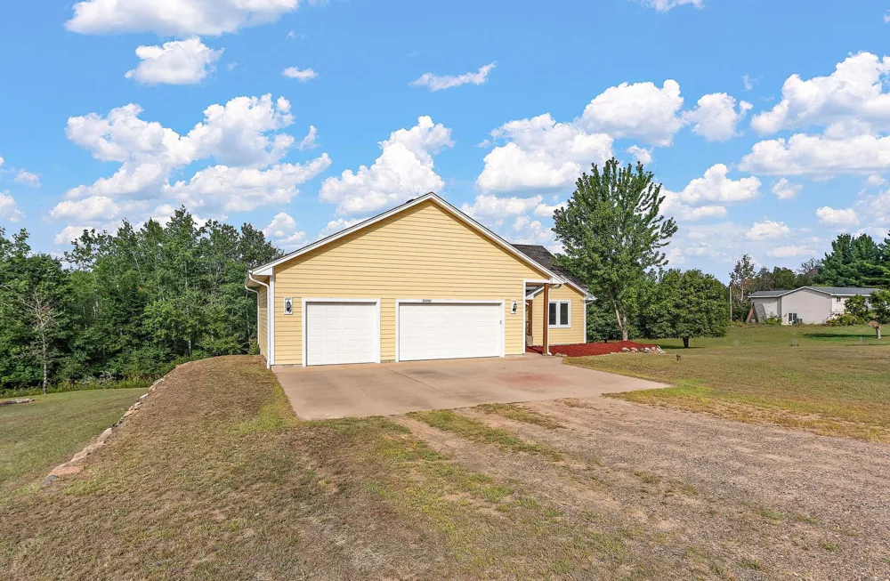 25990 Rum River Drive NW Isanti, MN 55040