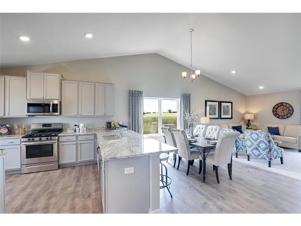 9820 Upper 89th Street S Cottage Grove, MN 55016