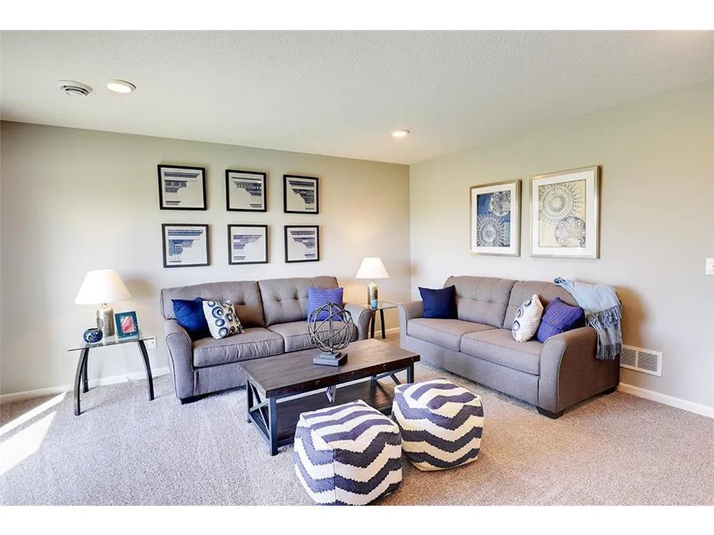 9820 Upper 89th Street S Cottage Grove, MN 55016