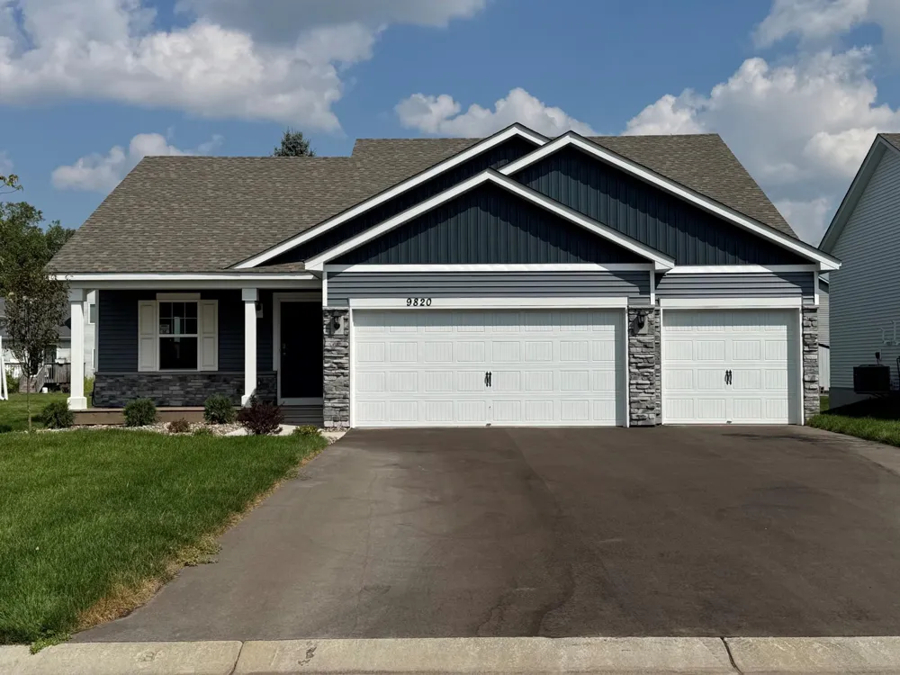9820 Upper 89th Street S Cottage Grove, MN 55016