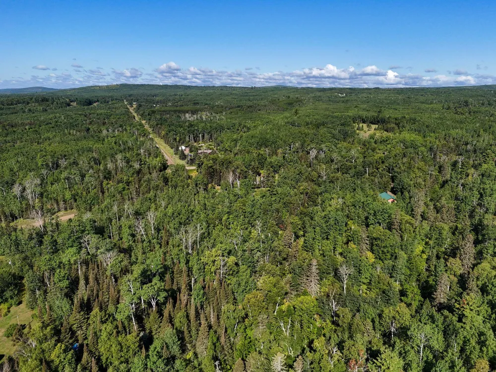 XXX Casper's Hill Road Grand Marais, MN 55604