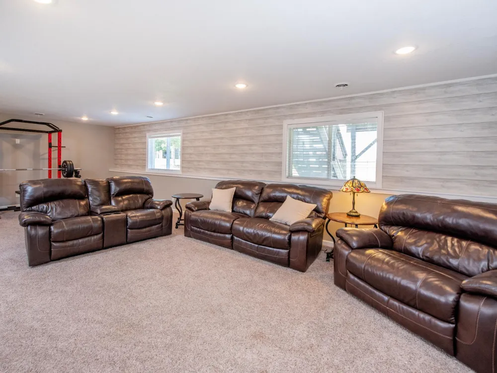 9827 66th Street S Cottage Grove, MN 55016