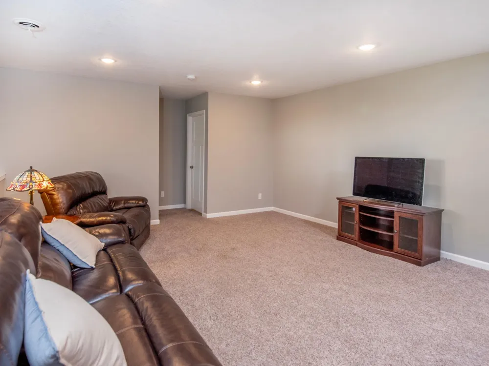 9827 66th Street S Cottage Grove, MN 55016