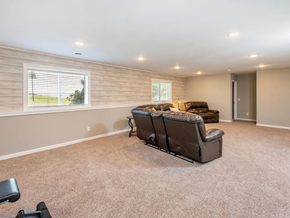 9827 66th Street S Cottage Grove, MN 55016