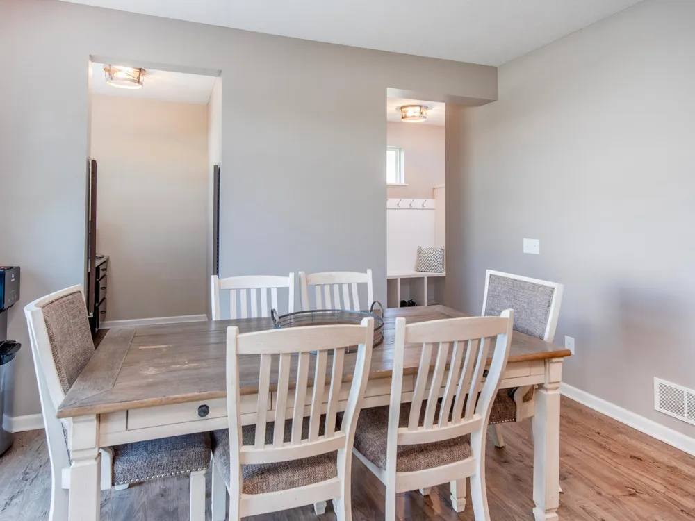 9827 66th Street S Cottage Grove, MN 55016