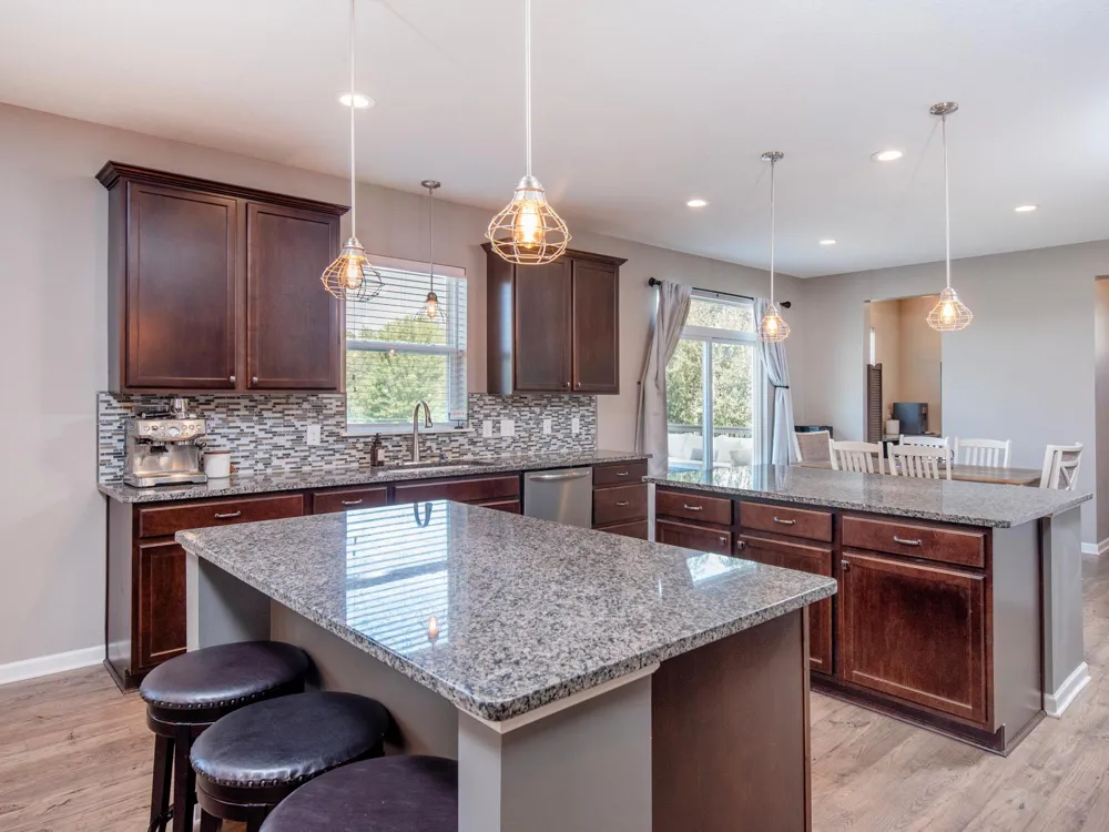 9827 66th Street S Cottage Grove, MN 55016