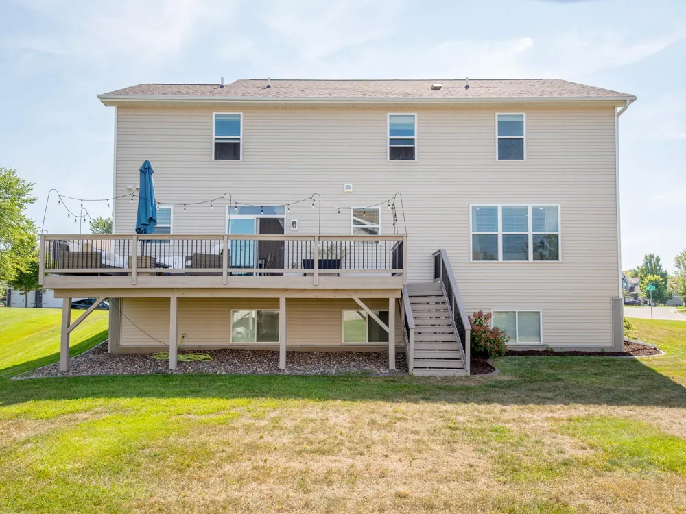 9827 66th Street S Cottage Grove, MN 55016